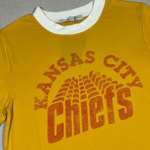 NWT Junk Food Kansas City Chiefs Football T Shirt Gold Ringer Tee Small